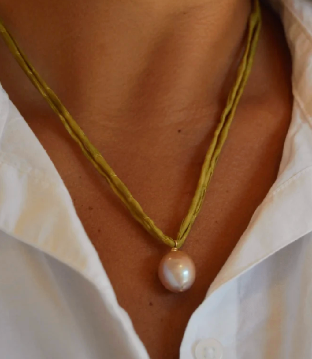 Single Pearl Layer