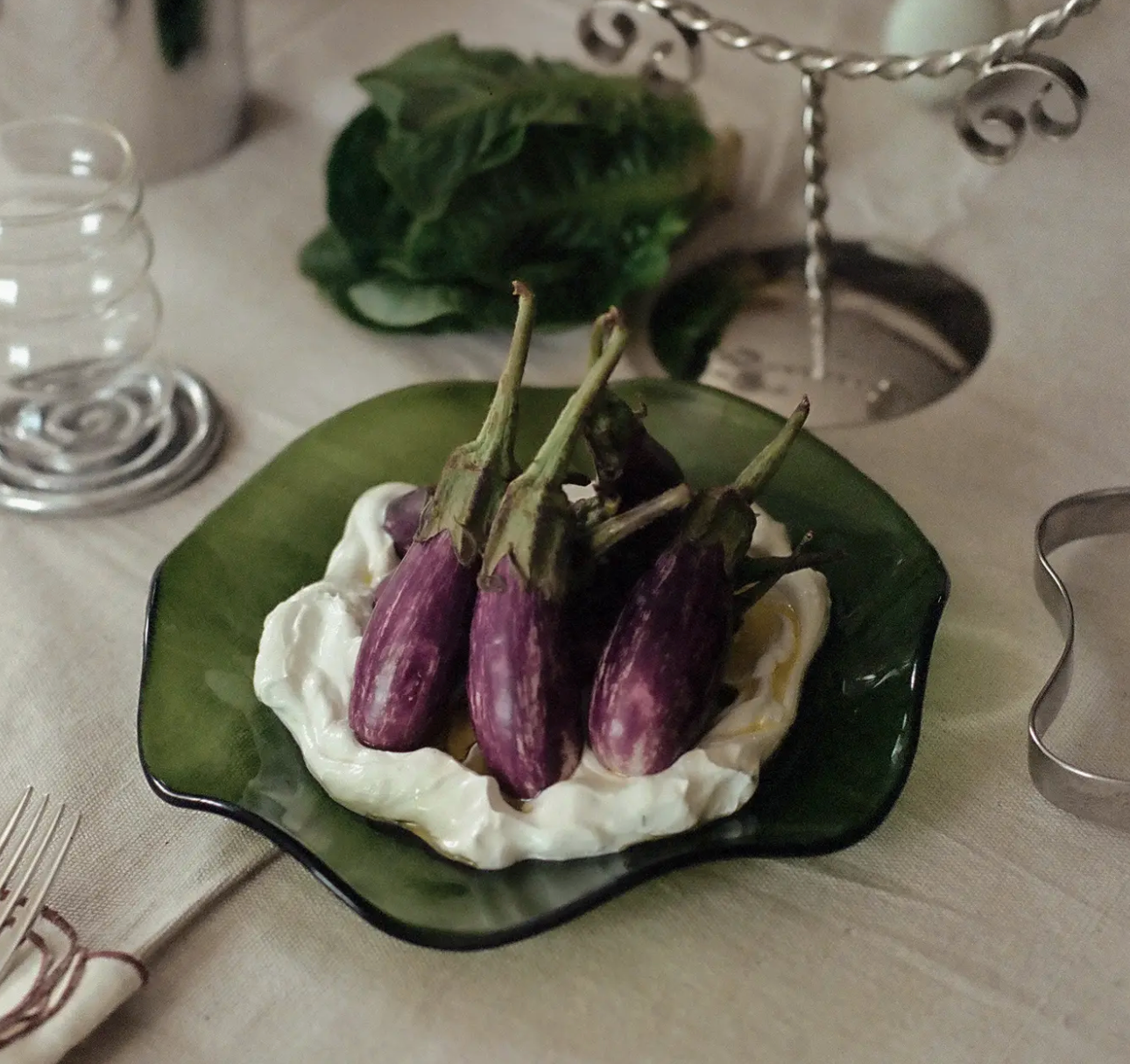 Small Petal Plate - Olive